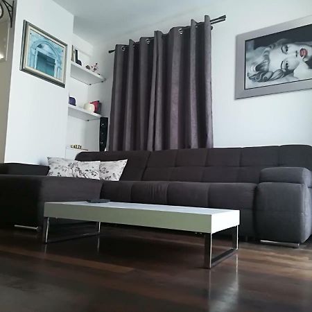 Apartman Brzovic 奥米什 外观 照片