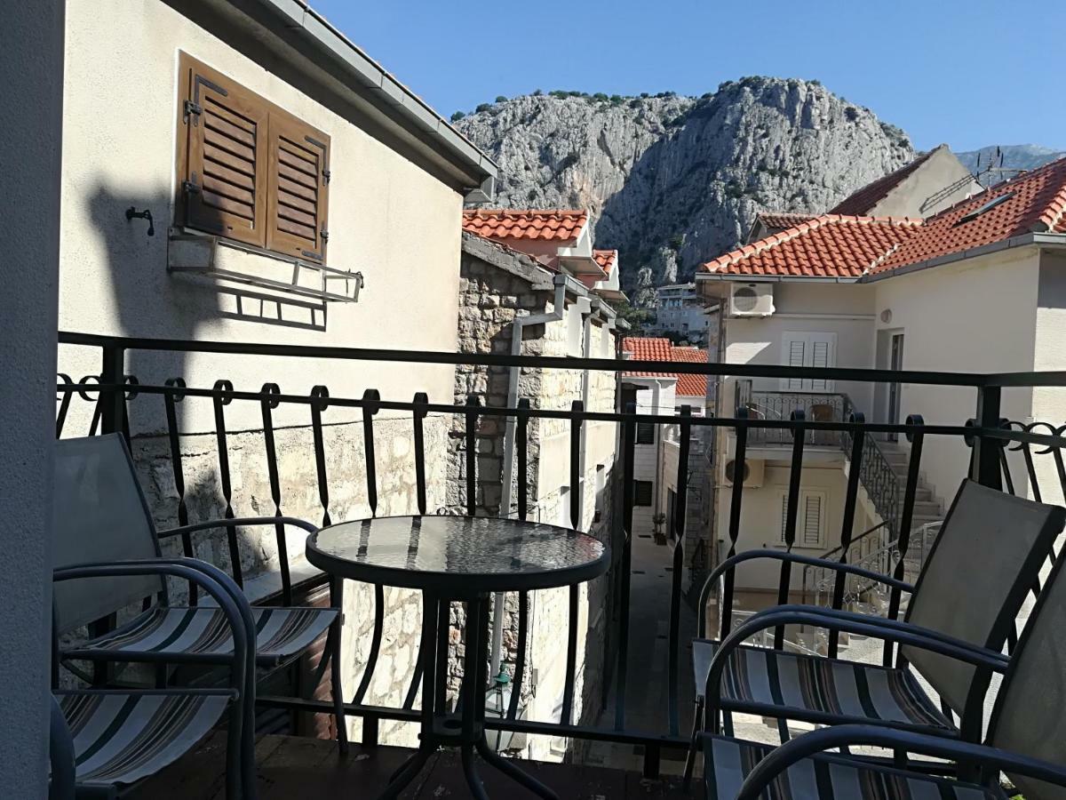 Apartman Brzovic 奥米什 外观 照片