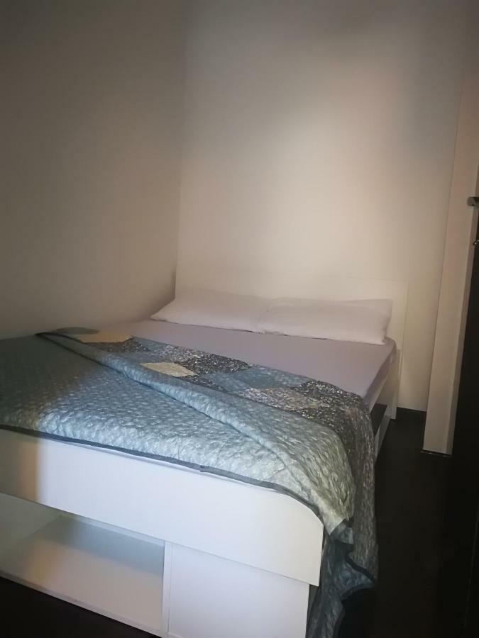 Apartman Brzovic 奥米什 外观 照片